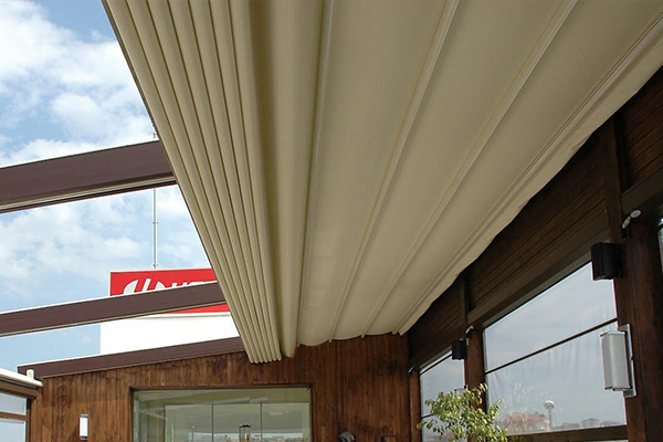 otomatik kumandalı pergola
